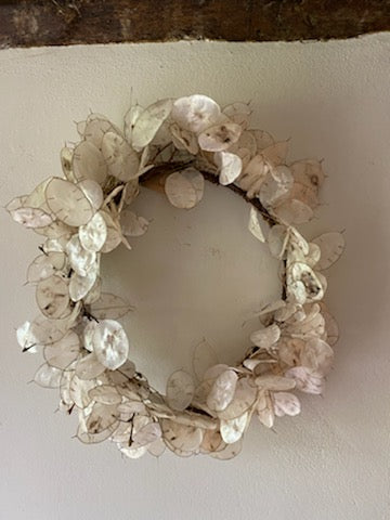 Honesty Wreath