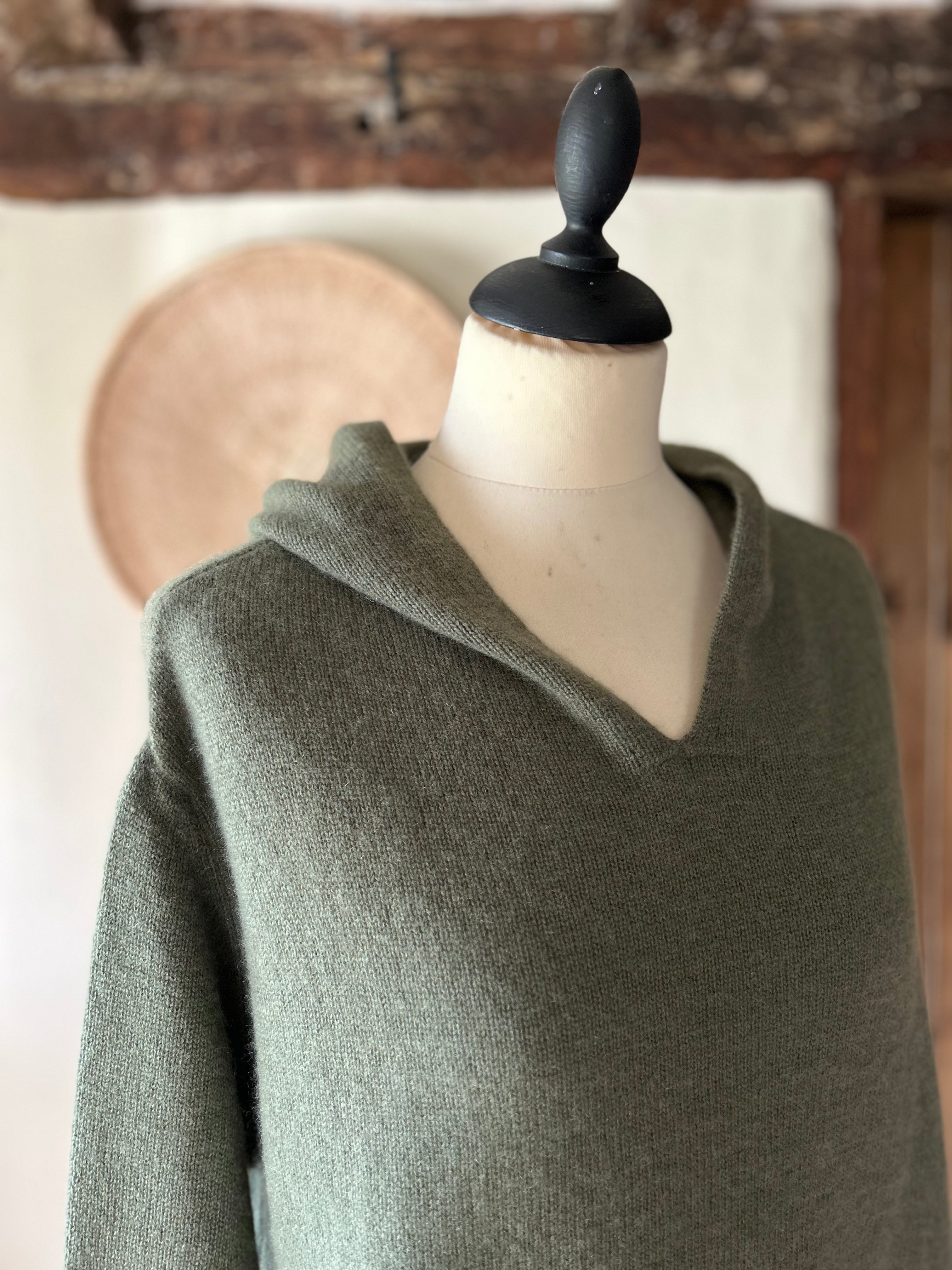 Hooded Cashmere Jumper F L I N T