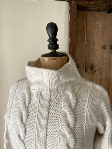 Cable Knit Cashmere Jumper